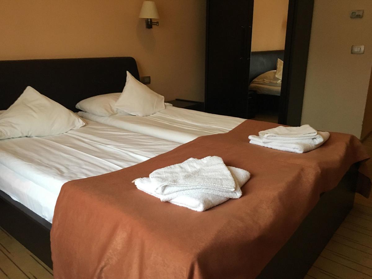 Hotel Transilvania Zalău Екстериор снимка